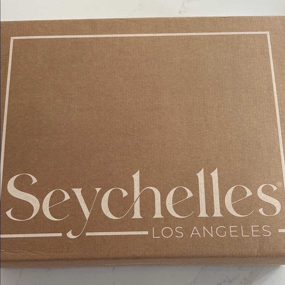 Seychelles Brown Heeled Boots Elegant Design